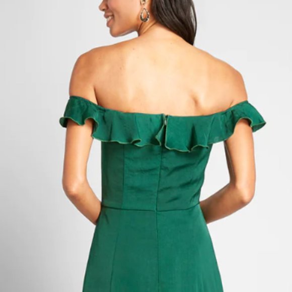 NWT Modcloth Ruffled and Radiant Off-the-Shoulder Dress - Picture 2 of 6